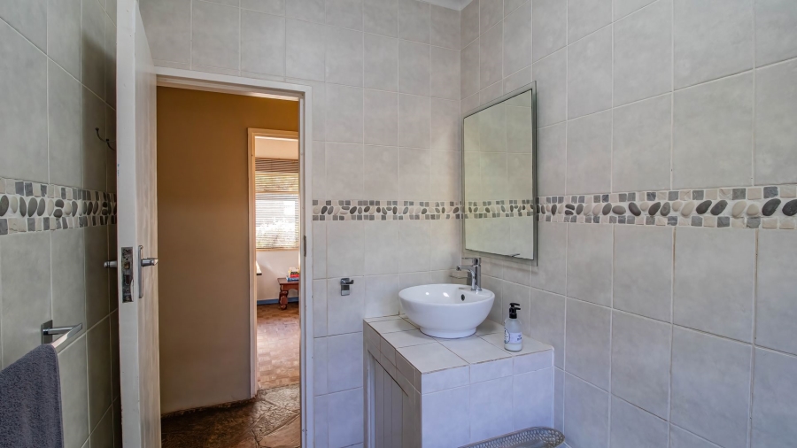 3 Bedroom Property for Sale in Mondeor Gauteng