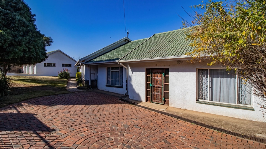 3 Bedroom Property for Sale in Mondeor Gauteng