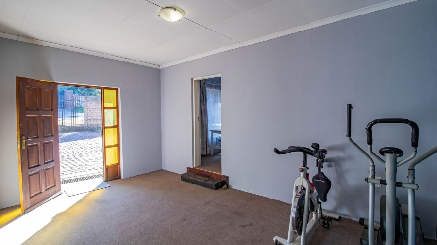 3 Bedroom Property for Sale in Mondeor Gauteng