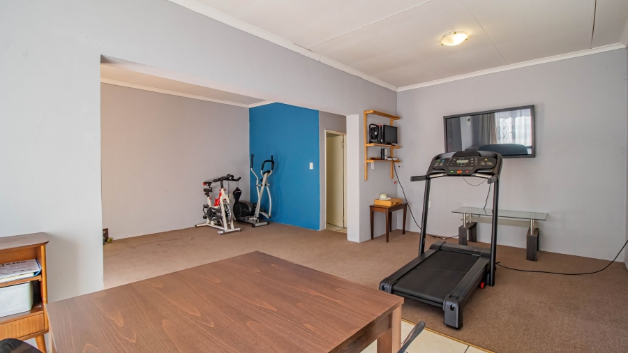 3 Bedroom Property for Sale in Mondeor Gauteng