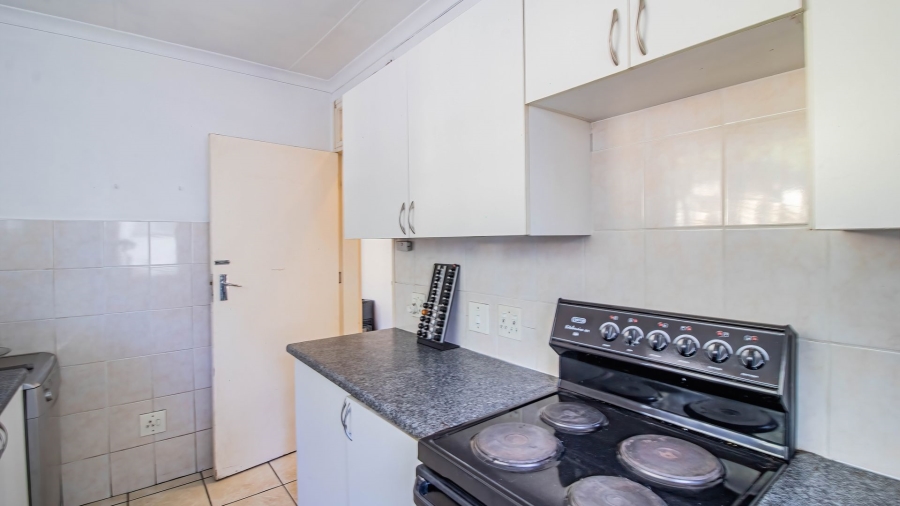3 Bedroom Property for Sale in Mondeor Gauteng