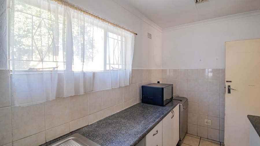 3 Bedroom Property for Sale in Mondeor Gauteng