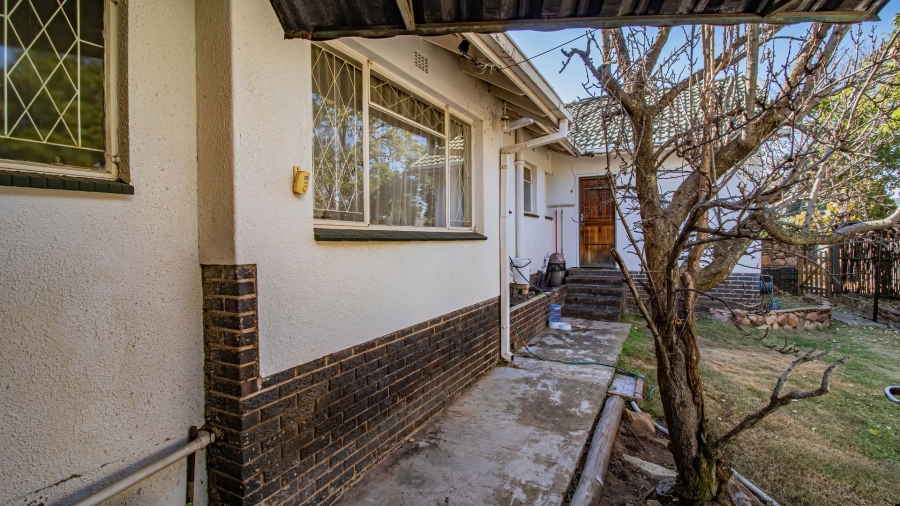 3 Bedroom Property for Sale in Mondeor Gauteng