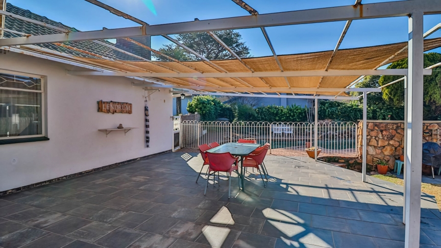3 Bedroom Property for Sale in Mondeor Gauteng