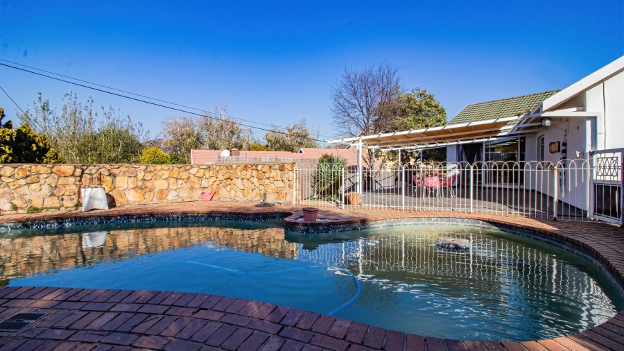 3 Bedroom Property for Sale in Mondeor Gauteng