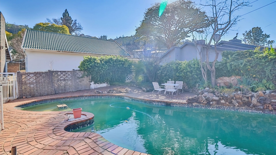 3 Bedroom Property for Sale in Mondeor Gauteng