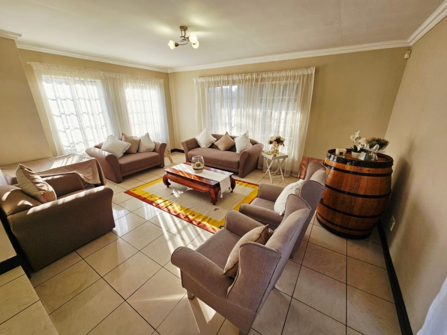 3 Bedroom Property for Sale in Heuweloord Gauteng