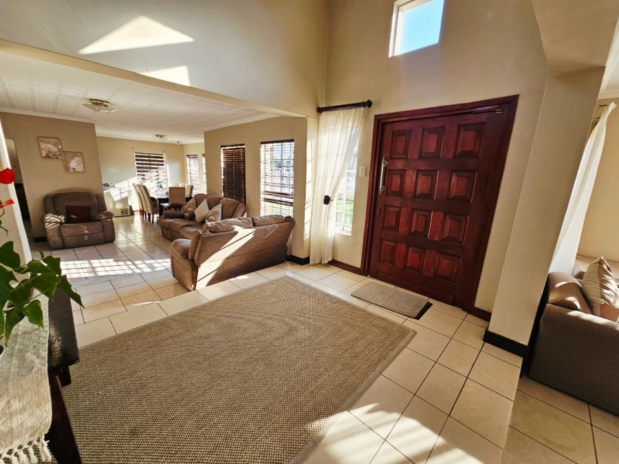 3 Bedroom Property for Sale in Heuweloord Gauteng