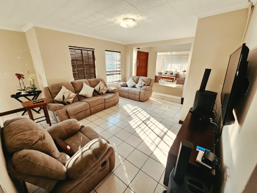 3 Bedroom Property for Sale in Heuweloord Gauteng