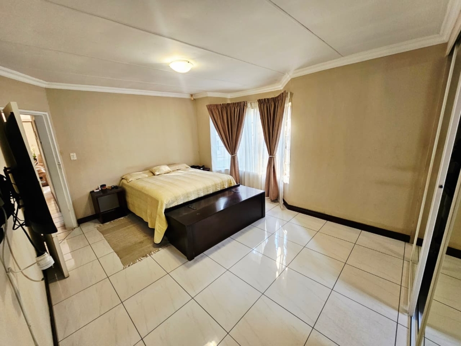 3 Bedroom Property for Sale in Heuweloord Gauteng