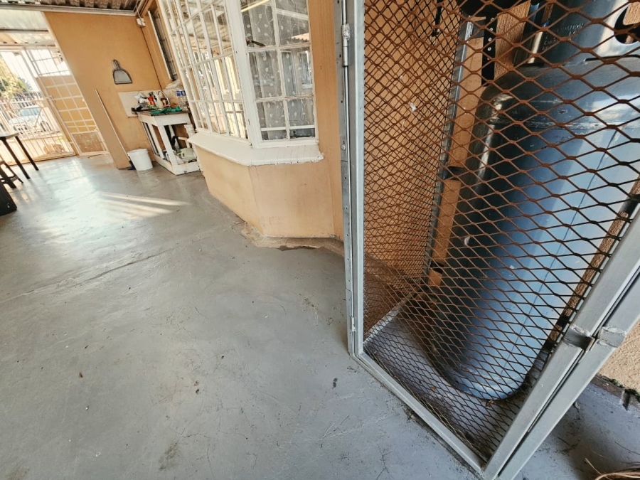 3 Bedroom Property for Sale in Heuweloord Gauteng