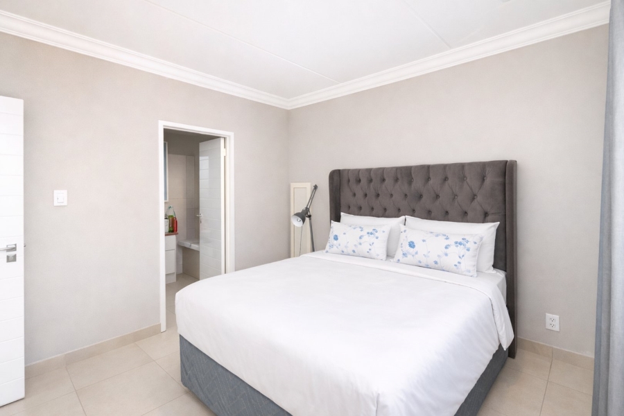 1 Bedroom Property for Sale in Fourways Gauteng