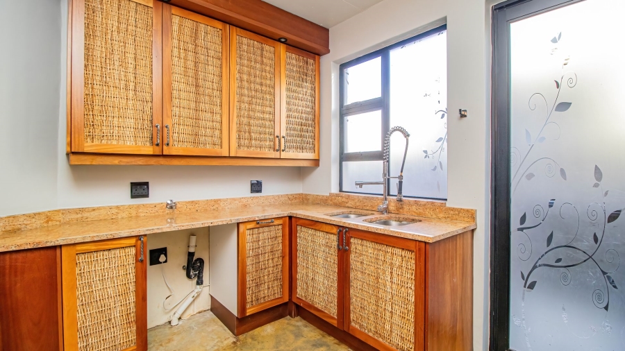 4 Bedroom Property for Sale in Serengeti Lifestyle Estate Gauteng