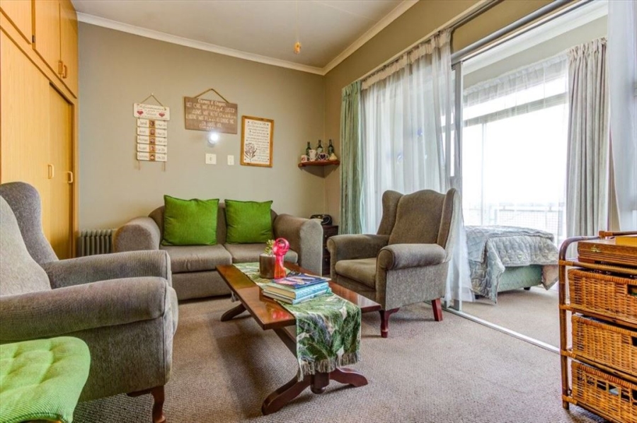 1 Bedroom Property for Sale in Terenure Gauteng