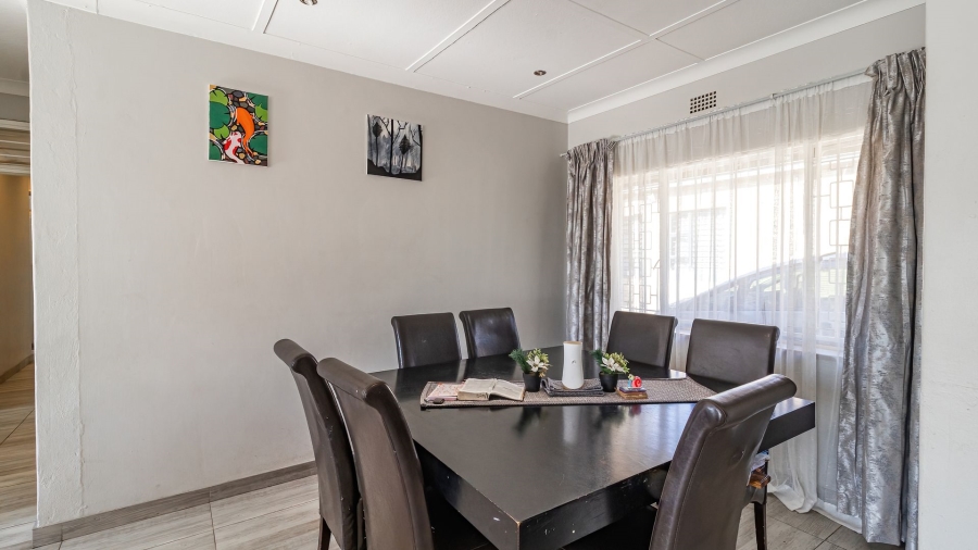 3 Bedroom Property for Sale in Robertsham Gauteng