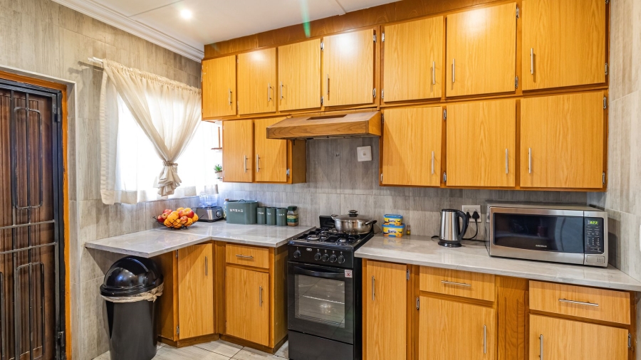 3 Bedroom Property for Sale in Robertsham Gauteng