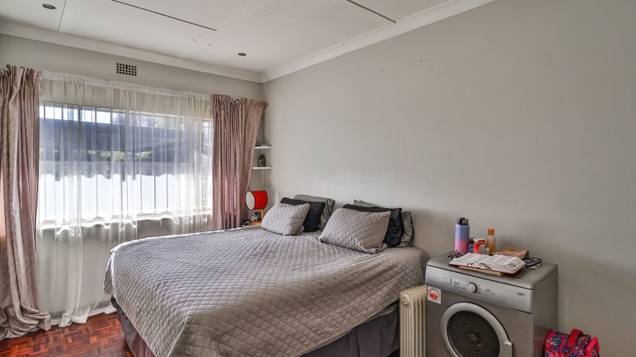 3 Bedroom Property for Sale in Robertsham Gauteng