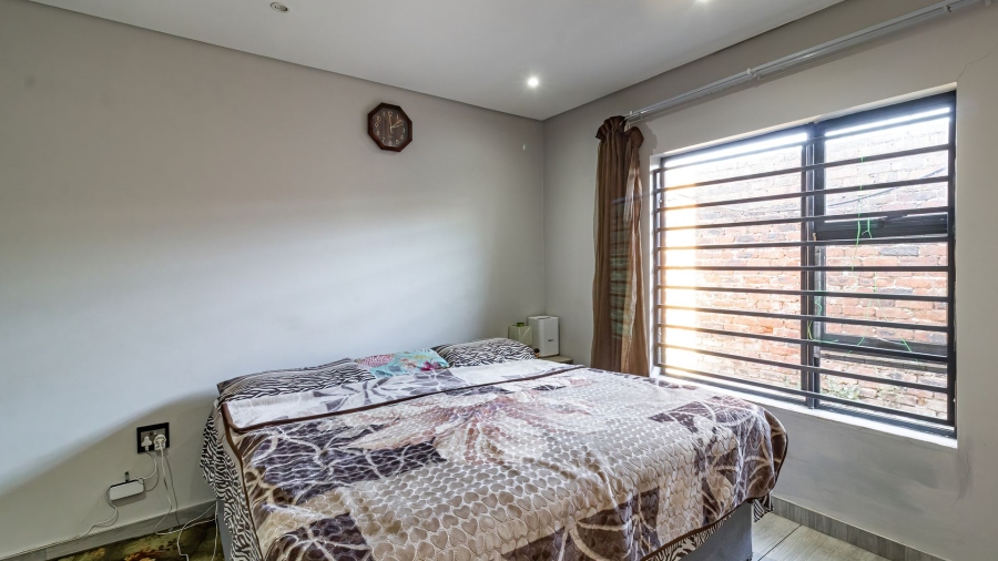 3 Bedroom Property for Sale in Robertsham Gauteng