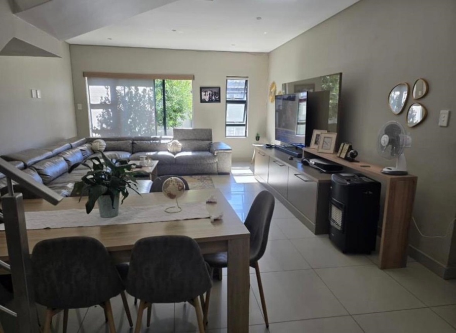 4 Bedroom Property for Sale in Equestria Gauteng
