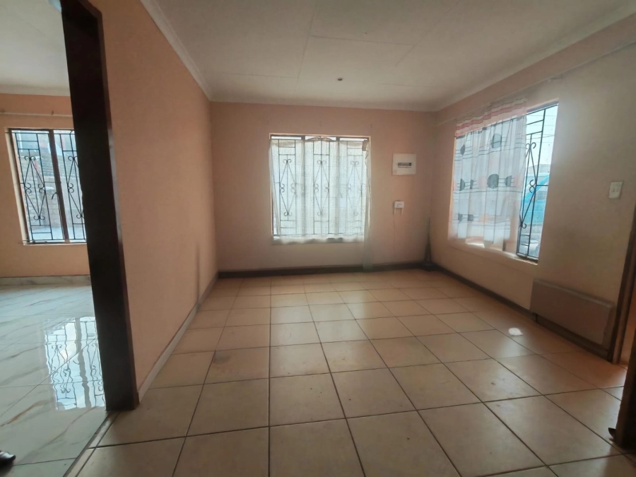 4 Bedroom Property for Sale in Soshanguve VV Gauteng