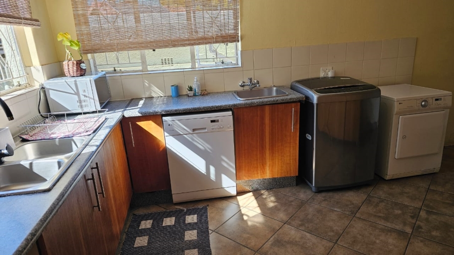 To Let 3 Bedroom Property for Rent in Northcliff Gauteng