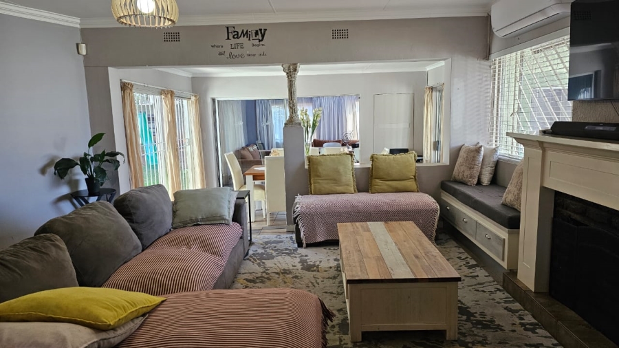 To Let 3 Bedroom Property for Rent in Northcliff Gauteng