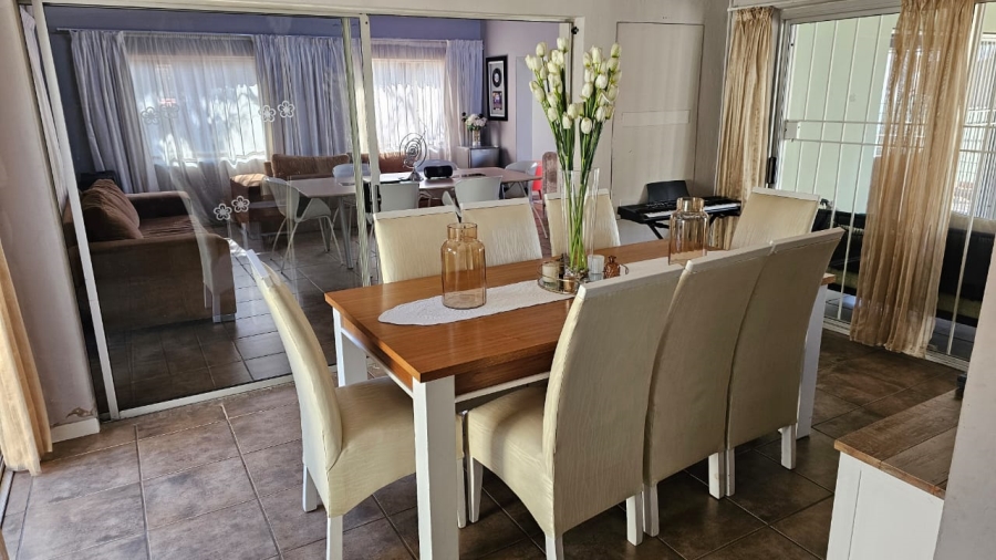 To Let 3 Bedroom Property for Rent in Northcliff Gauteng