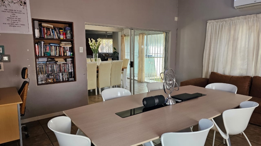 To Let 3 Bedroom Property for Rent in Northcliff Gauteng