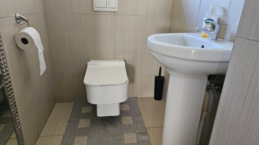 To Let 3 Bedroom Property for Rent in Northcliff Gauteng