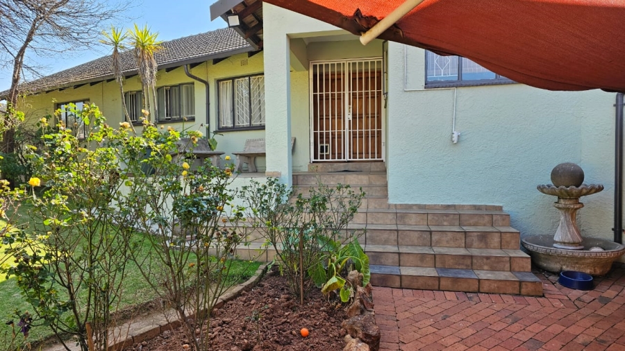 To Let 3 Bedroom Property for Rent in Northcliff Gauteng