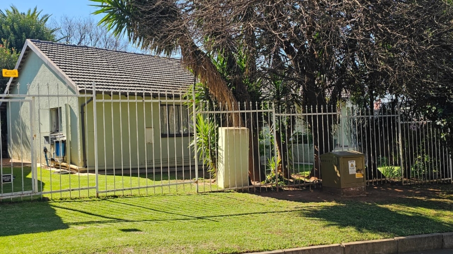 To Let 3 Bedroom Property for Rent in Northcliff Gauteng