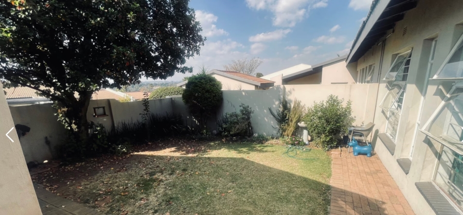 3 Bedroom Property for Sale in Buccleuch Gauteng