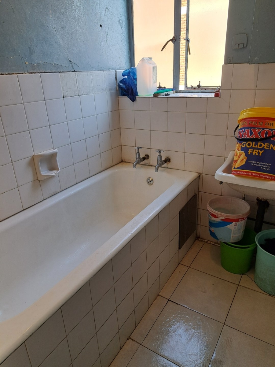 5 Bedroom Property for Sale in Muckleneuk Gauteng