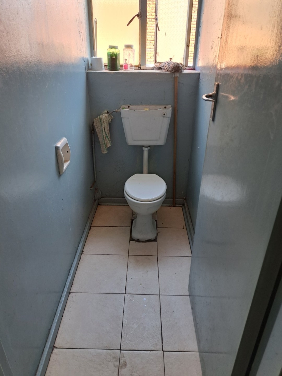 5 Bedroom Property for Sale in Muckleneuk Gauteng