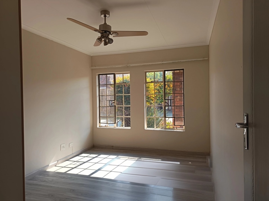 1 Bedroom Property for Sale in Three Rivers Gauteng