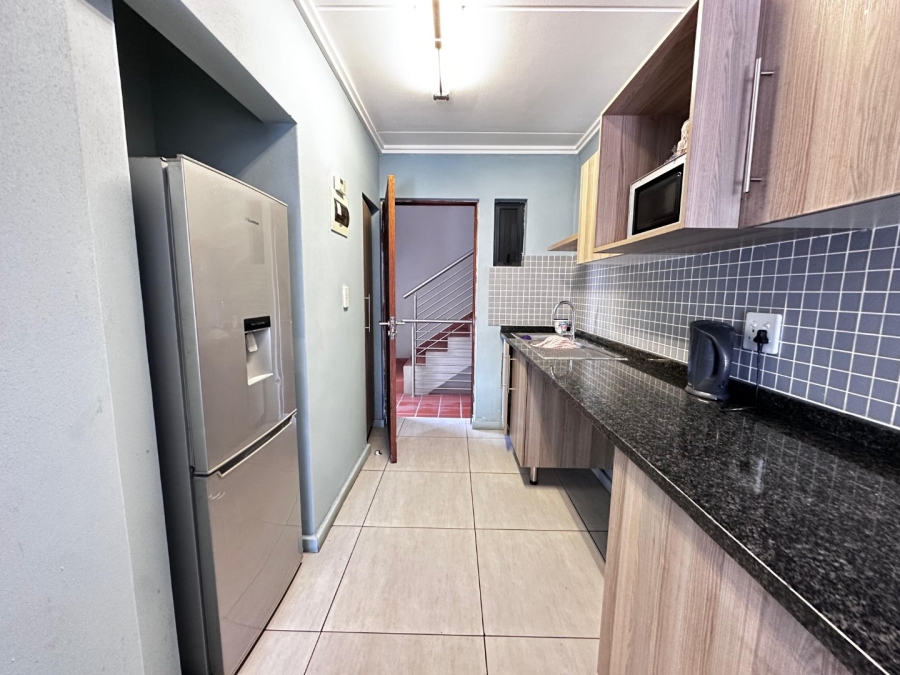 2 Bedroom Property for Sale in Sebenza Gauteng