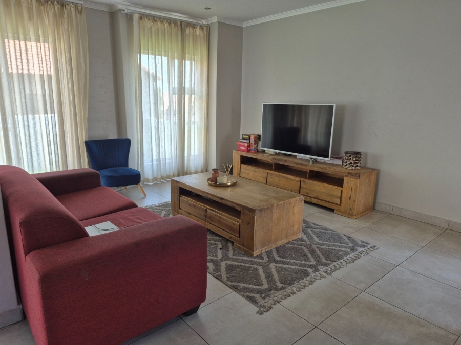 4 Bedroom Property for Sale in Thatchfield Hills Gauteng