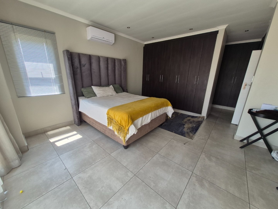 4 Bedroom Property for Sale in Thatchfield Hills Gauteng