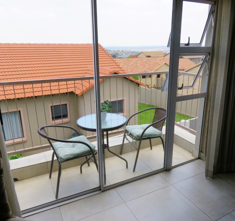 4 Bedroom Property for Sale in Thatchfield Hills Gauteng