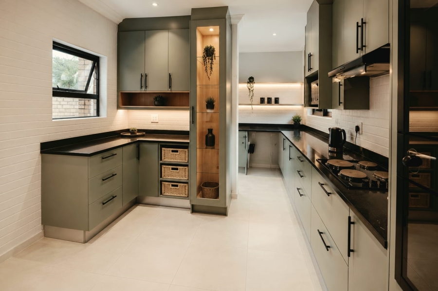 4 Bedroom Property for Sale in Magalieskruin Gauteng