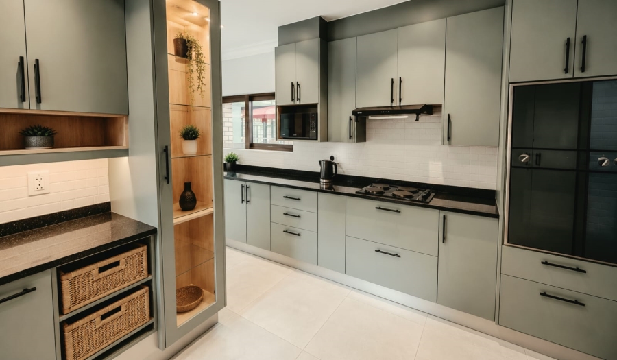 4 Bedroom Property for Sale in Magalieskruin Gauteng