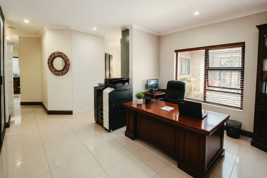 4 Bedroom Property for Sale in Magalieskruin Gauteng