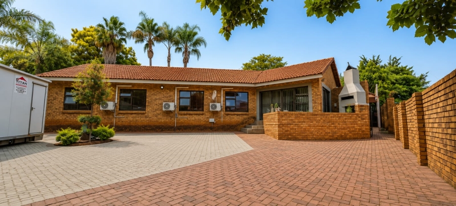 4 Bedroom Property for Sale in Magalieskruin Gauteng