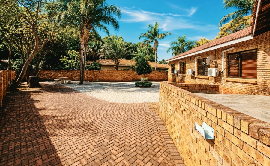 4 Bedroom Property for Sale in Magalieskruin Gauteng