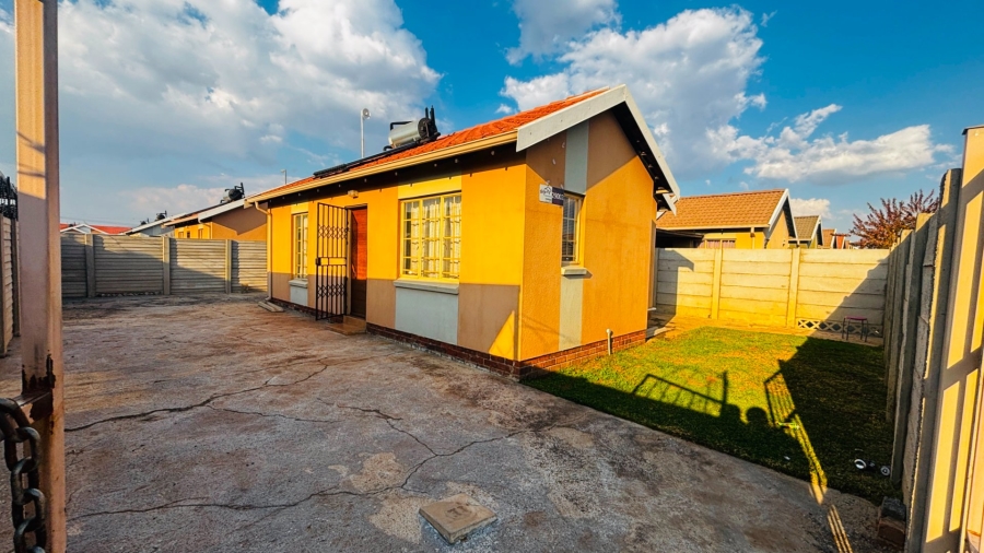 2 Bedroom Property for Sale in Sky City Gauteng