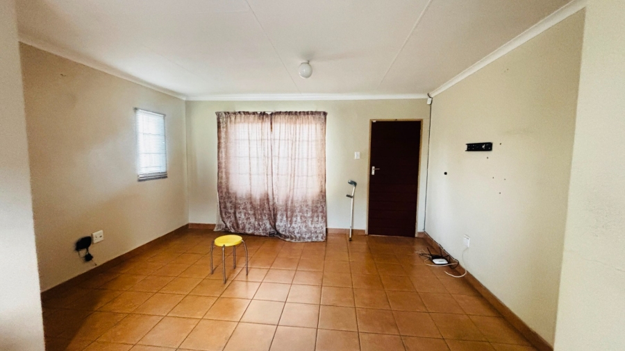 2 Bedroom Property for Sale in Sky City Gauteng