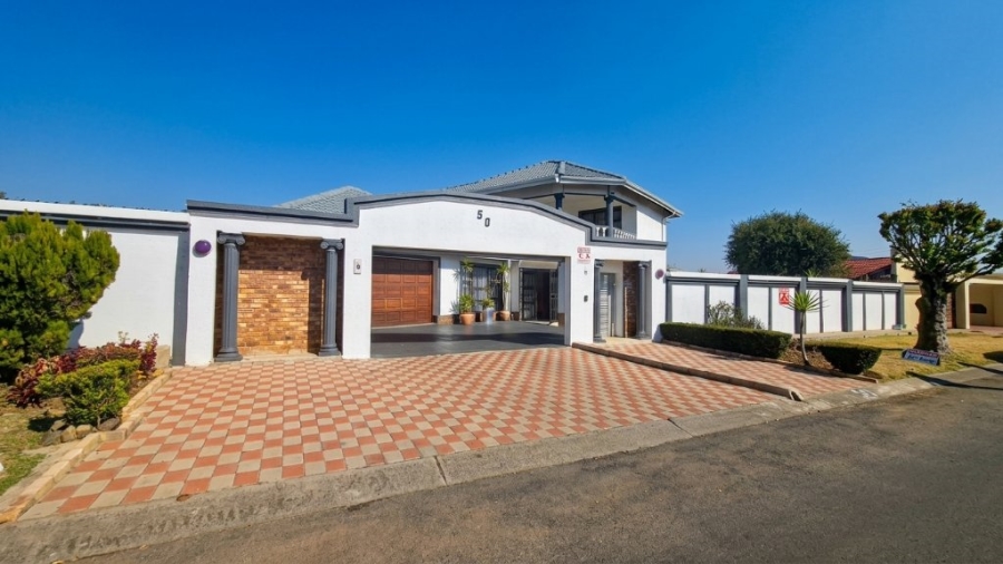 4 Bedroom Property for Sale in Brackendowns Gauteng
