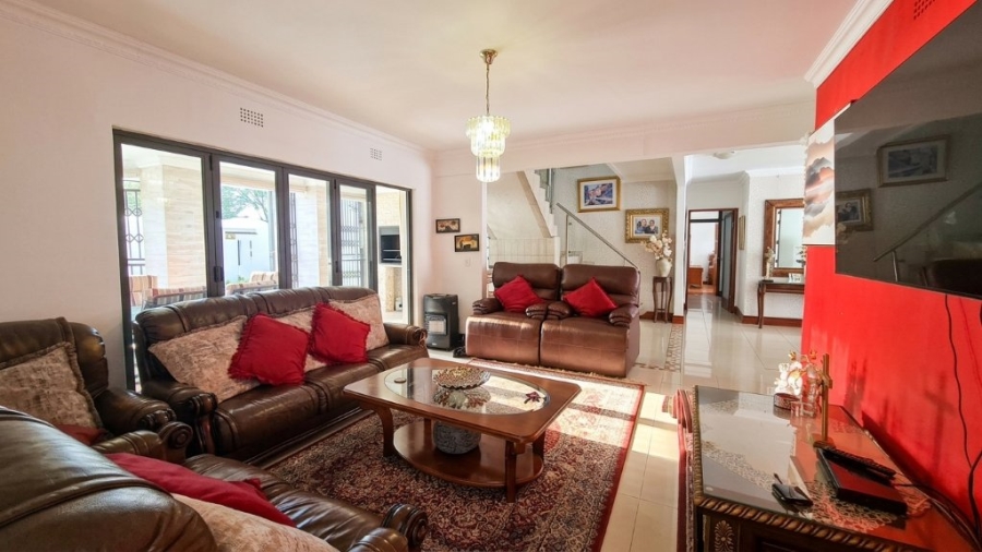 4 Bedroom Property for Sale in Brackendowns Gauteng