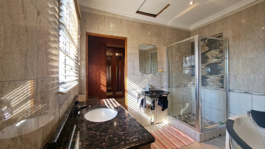 4 Bedroom Property for Sale in Brackendowns Gauteng