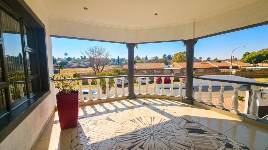 4 Bedroom Property for Sale in Brackendowns Gauteng